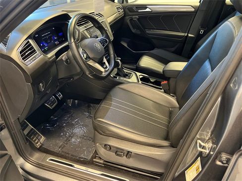 Certified 2023 Volkswagen Tiguan SE R-Line image 6