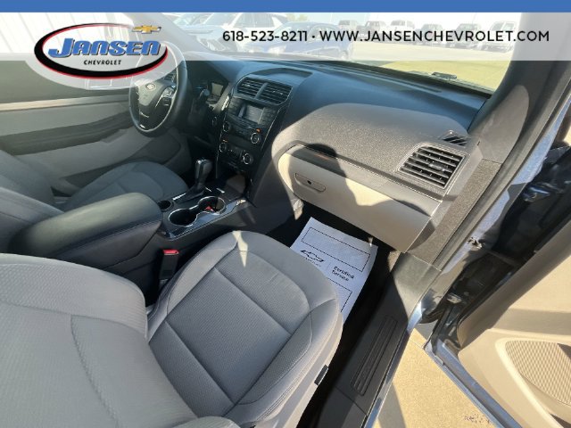Used 2018 Ford Explorer XLT FWD image 28