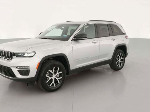 New 2025 Jeep Grand Cherokee Limited image 1