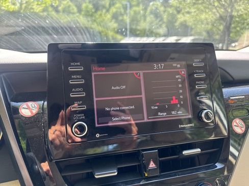 Used 2024 Toyota Camry LE FWD image 4
