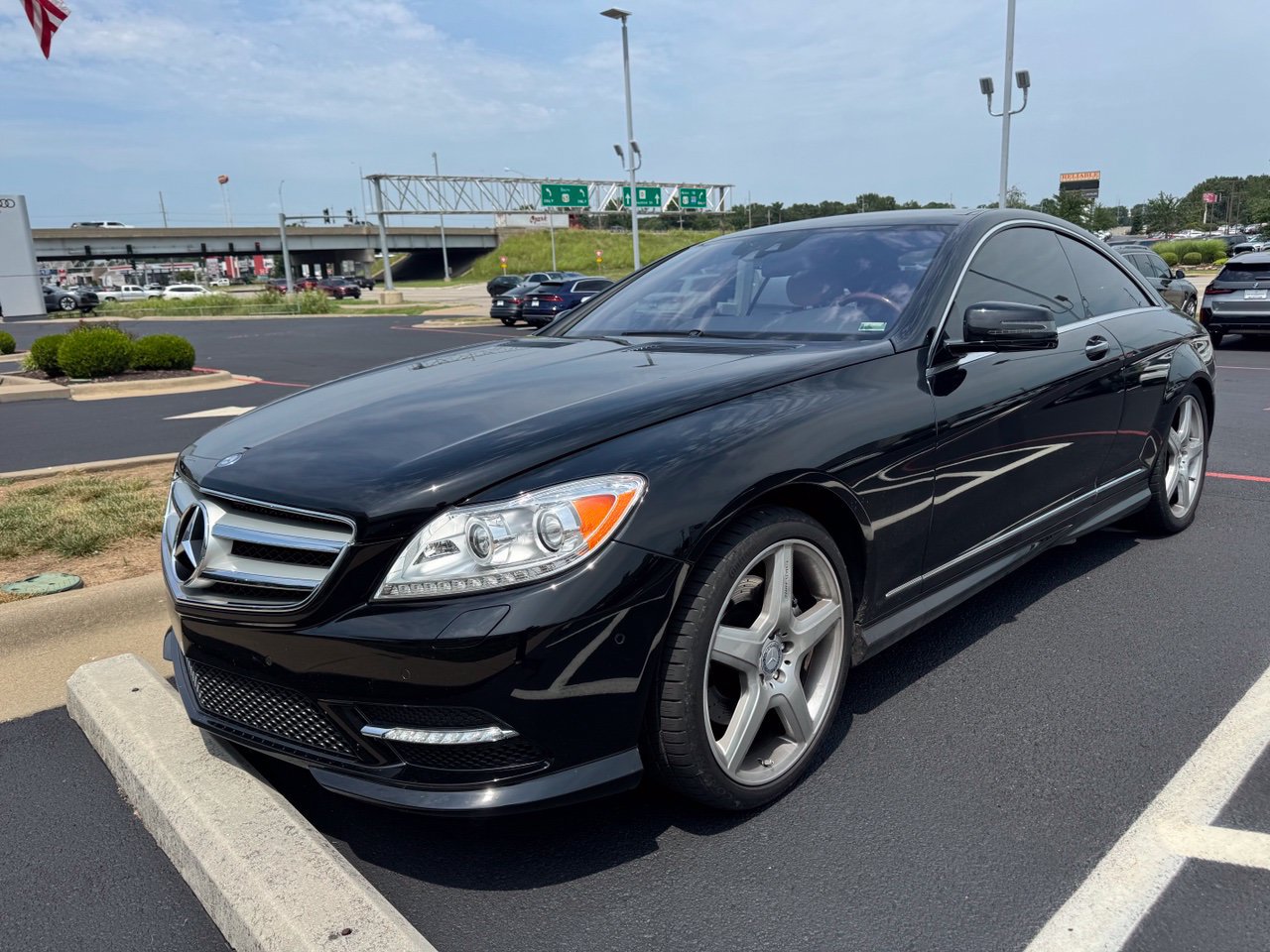 Used 2012 Mercedes-Benz CL 550 4MATIC image 7
