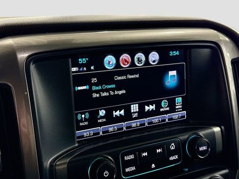 Used 2018 Chevrolet Silverado 1500 LT AWD/4WD image 15