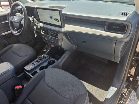 Used 2025 Ford Maverick XL w/ Equipment Group 102A AWD/4WD image 18