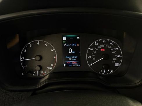 Used 2025 Toyota Corolla SE FWD image 18