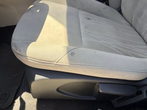Used 2015 Ford Focus SE FWD image 4