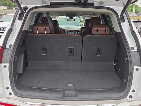 Used 2018 Buick Enclave Avenir w/ Avenir Technology Package FWD image 15