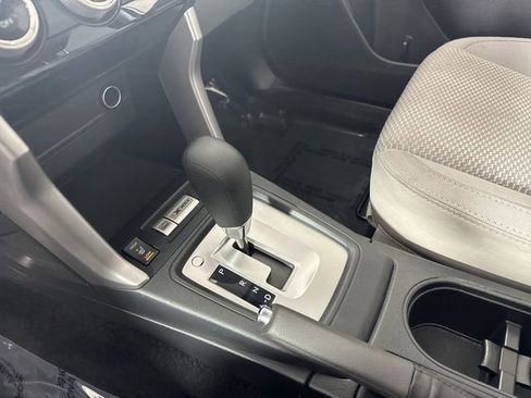 Used 2018 Subaru Forester 2.5i Premium w/ All-Weather Package image 17