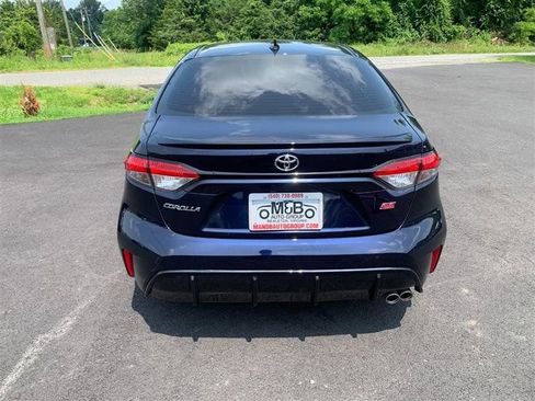 Used 2023 Toyota Corolla SE w/ SE Premium Package image 5