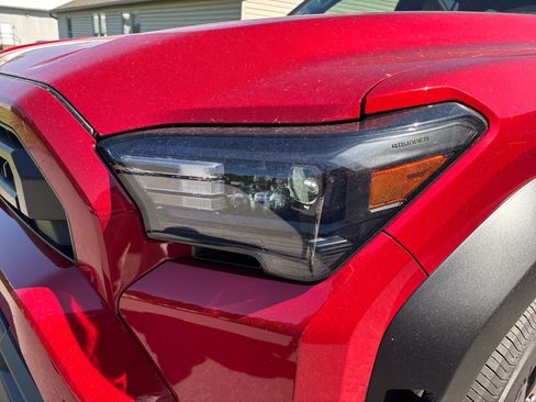 Certified 2026 Toyota 4Runner SR5 AWD/4WD image 10