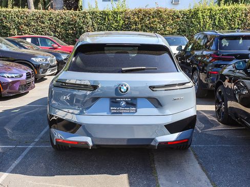 Certified 2023 BMW iX xDrive50 w/ Sport Package AWD/4WD image 9