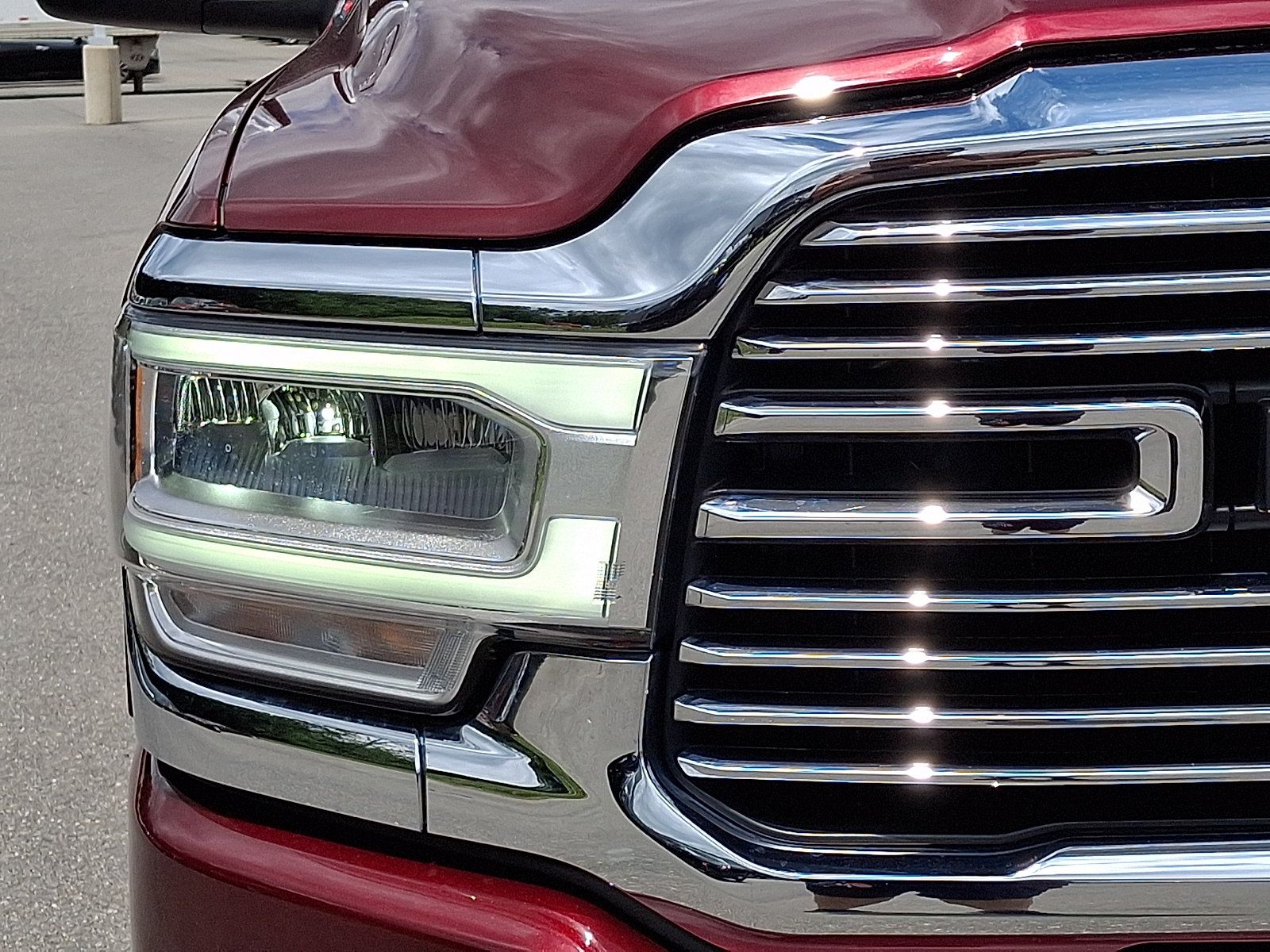 Used 2024 RAM 3500 Laramie AWD/4WD image 9