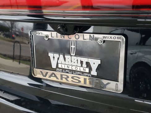 New 2026 Lincoln Aviator AWD image 30