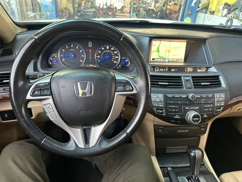 Used 2011 Honda Crosstour EX-L image 6