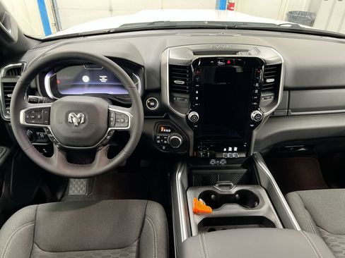 New 2026 RAM 1500 Big Horn AWD/4WD image 10