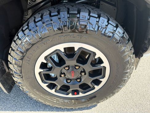 Used 2026 Toyota 4Runner TRD Off-Road Premium AWD/4WD image 12