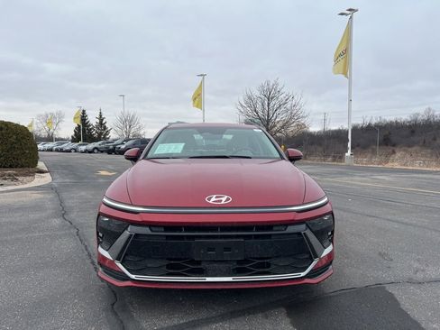 Used 2025 Hyundai Sonata SEL image 2