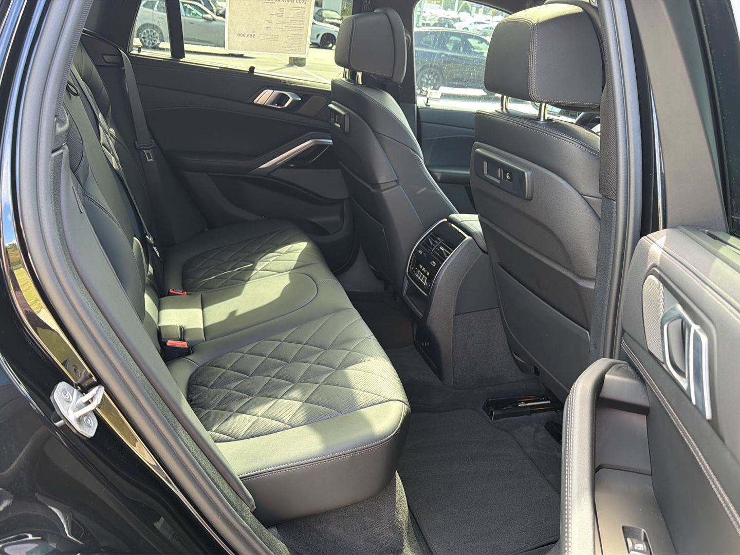 Used 2023 BMW X6 xDrive40i w/ M Sport Package AWD/4WD image 12