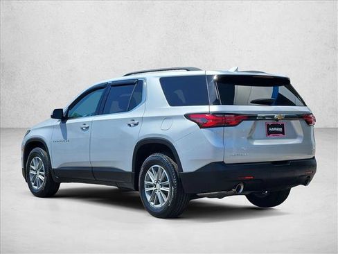 Used 2022 Chevrolet Traverse LT FWD image 6