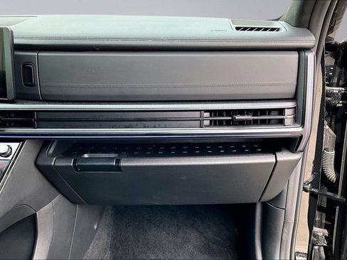 Used 2025 Hyundai Santa Fe Calligraphy AWD/4WD image 17