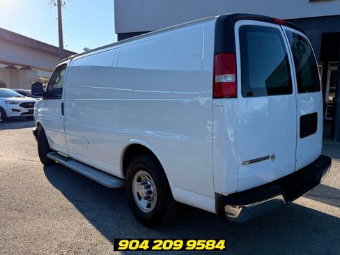 Used 2019 Chevrolet Express 2500 w/ Driver Convenience Package RWD image 5