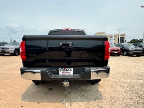 Used 2020 Toyota Tundra SR5 w/ SR5 Leather Package AWD/4WD image 6