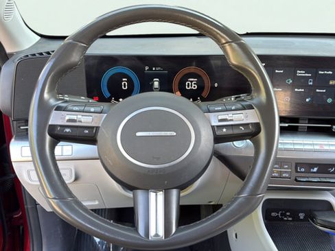 Used 2024 Hyundai Kona SEL AWD/4WD image 16