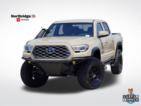 Used 2019 Toyota Tacoma TRD Off-Road w/ Technology Package AWD/4WD image 1