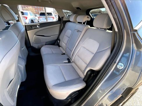 Used 2018 Hyundai Tucson SEL image 19