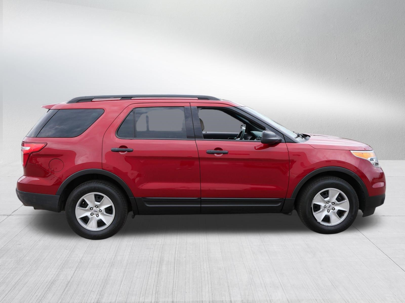 Used 2013 Ford Explorer FWD w/ Class III Trailer Tow Pkg image 8