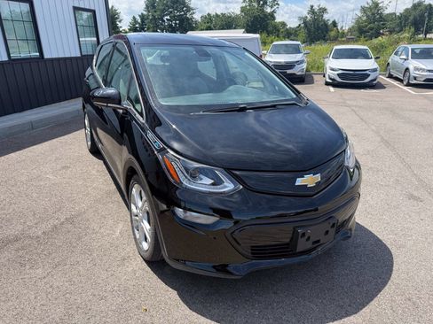 Used 2020 Chevrolet Bolt LT FWD image 4