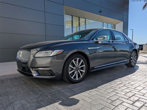 Certified 2020 Lincoln Continental AWD image 8