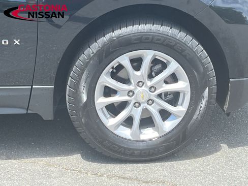 Used 2021 Chevrolet Equinox LT image 11