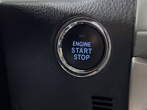 Used 2019 Toyota 4Runner Limited image 23