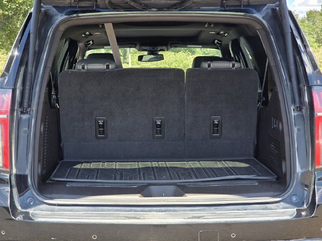 Used 2021 Chevrolet Suburban Z71 w/ Z71 Signature Package AWD/4WD image 32