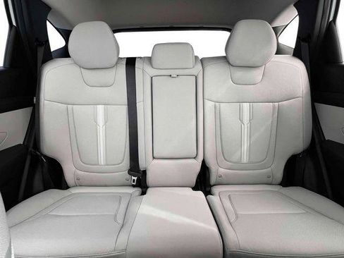 New 2026 Hyundai Tucson SEL image 16