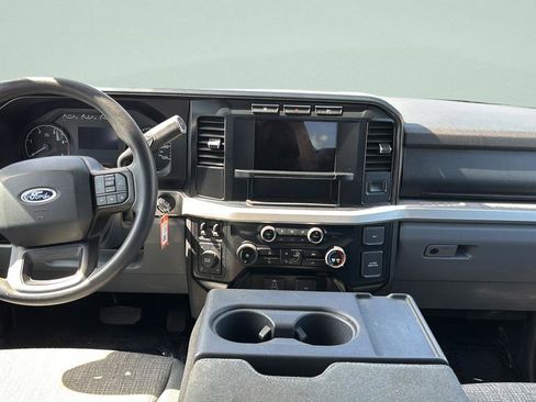 Used 2024 Ford F350 XLT AWD/4WD image 28