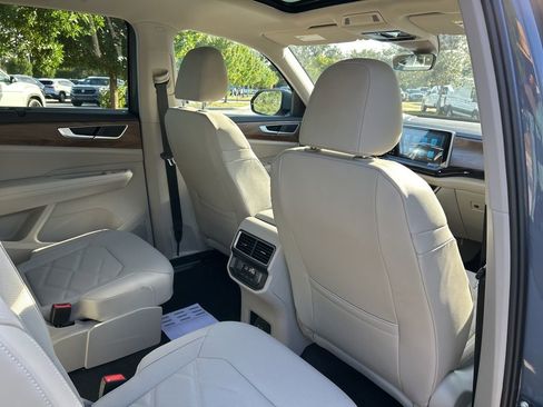 New 2026 Volkswagen Atlas SE FWD image 49