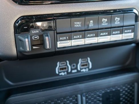 New 2026 RAM 2500 Big Horn image 25