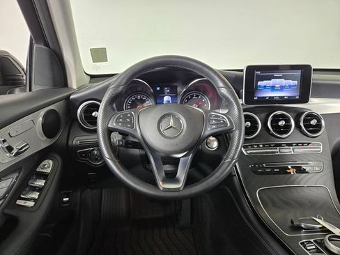 Used 2019 Mercedes-Benz GLC 300 4MATIC image 22