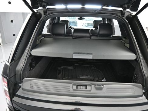 Used 2020 Land Rover Range Rover HSE image 44