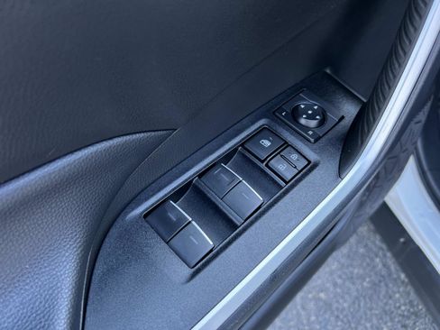 Used 2025 Toyota RAV4 XLE Premium image 17