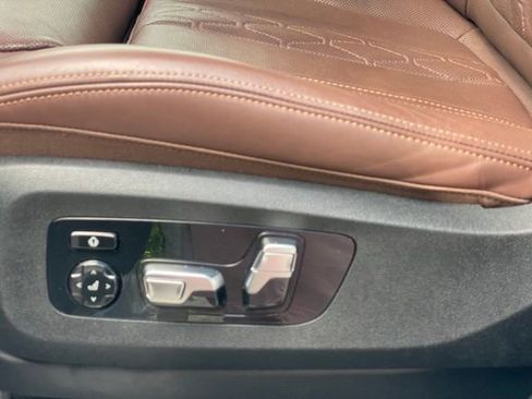 Used 2024 BMW X7 M60i w/ Executive Package AWD/4WD image 13