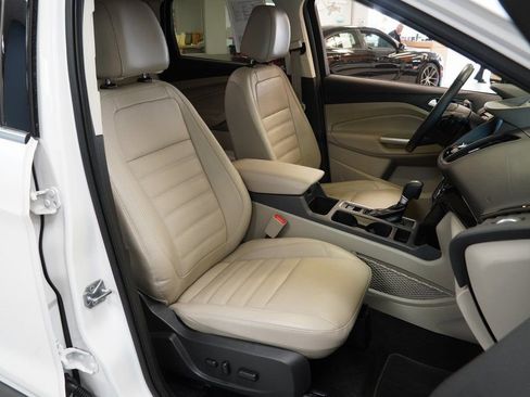 Used 2017 Ford Escape Titanium image 24