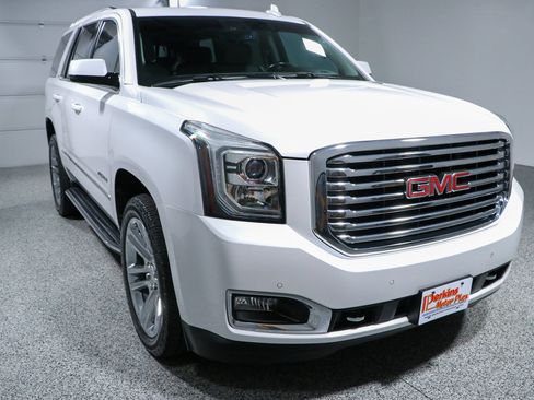 Used 2020 GMC Yukon SLT w/ Premium Edition RWD image 5