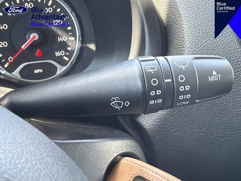 Used 2015 Jeep Renegade Limited FWD image 22