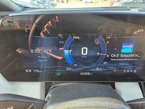 Used 2025 Chevrolet Equinox EV LT FWD image 17