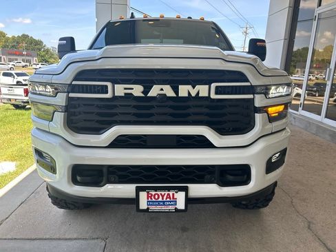Used 2026 RAM 2500 Big Horn AWD/4WD image 3