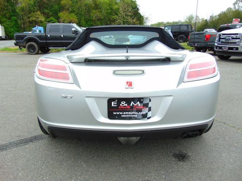 Used 2008 Saturn Sky w/ Premium Trim Package RWD image 4