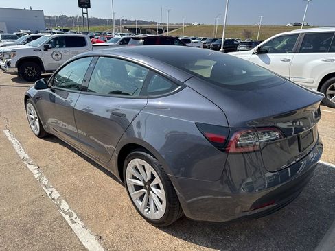 Used 2023 Tesla Model 3 Standard Range image 7