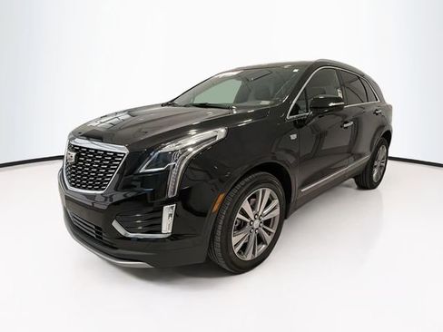 Certified 2025 Cadillac XT5 Premium Luxury image 3